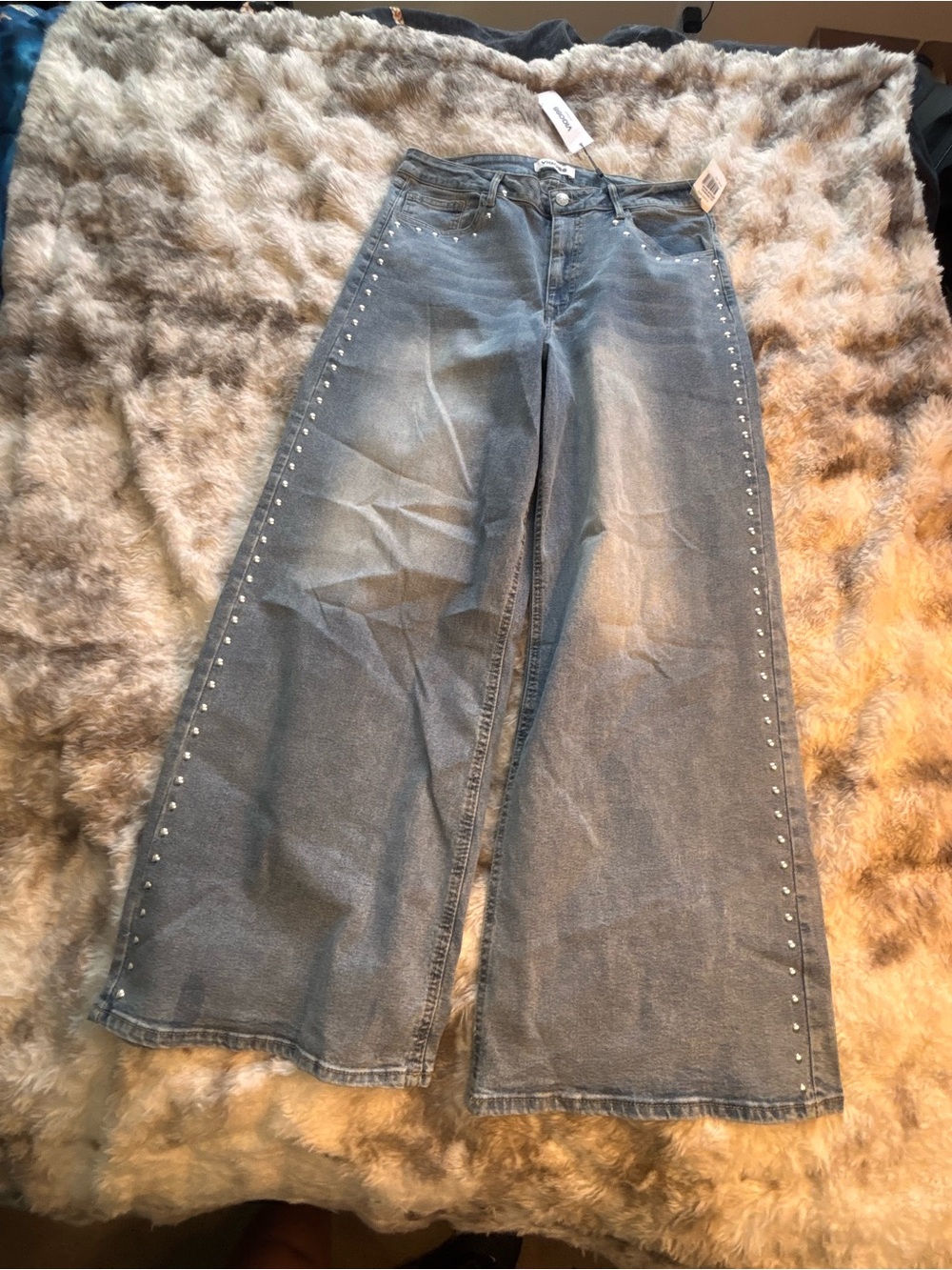 Vigoss Light Blue Wide-Leg Studded Jeans